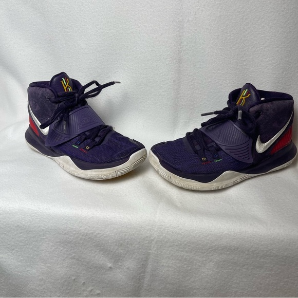 Kyrie Irving Purple Youth 1.5 Nikes‎ - Picture 1 of 14
